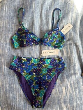 Galamaar Superbloom set Top= Medium, Bottom = large
